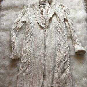 Jennifer Lopez White Cable Knit Cardigan